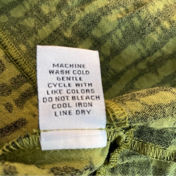 Habitat Express Cowl Pullover- Leaf Green black top 20353 - Picture 7 of 8